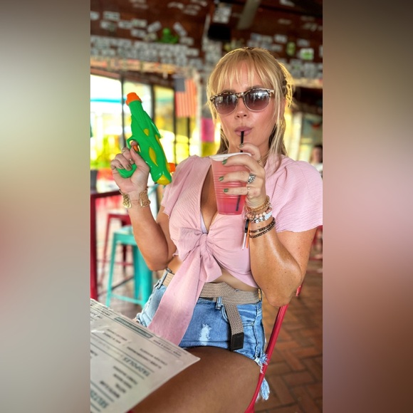 Meet your Posher, Bai! - Picture 6 of 9